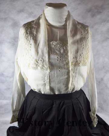 Wayne Maid Shirtwaist