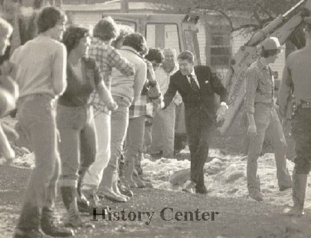 President Reagan sandbagging, 1982